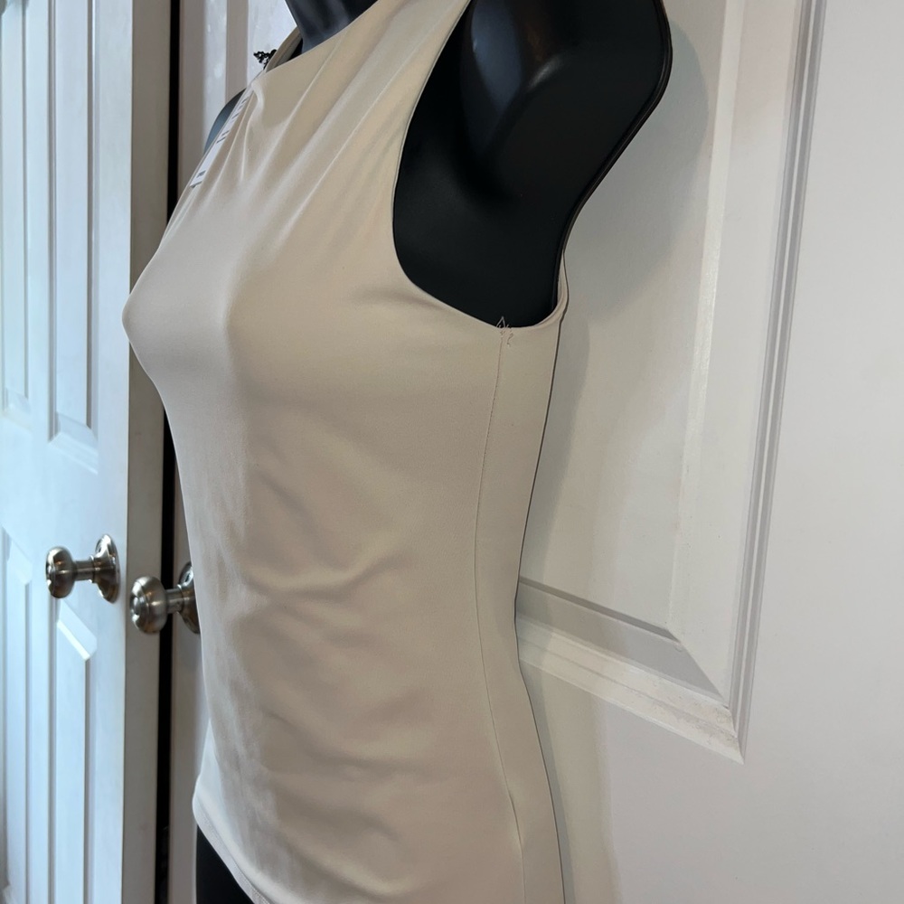 Express Cream Fitted Tank Top - Picture 4 of 5